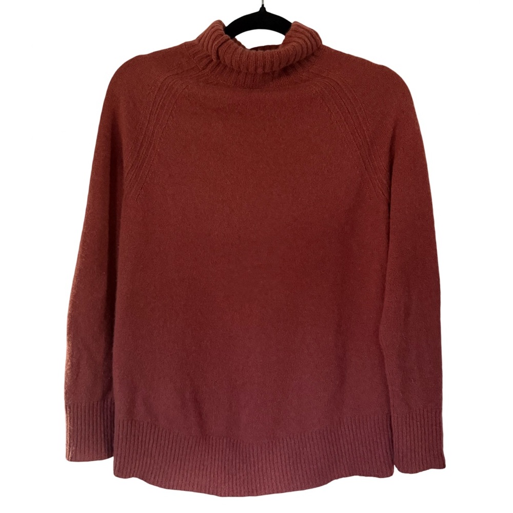 White + Warren 100%‎ Cashmere Turtleneck Sweater – Rust/Burgundy